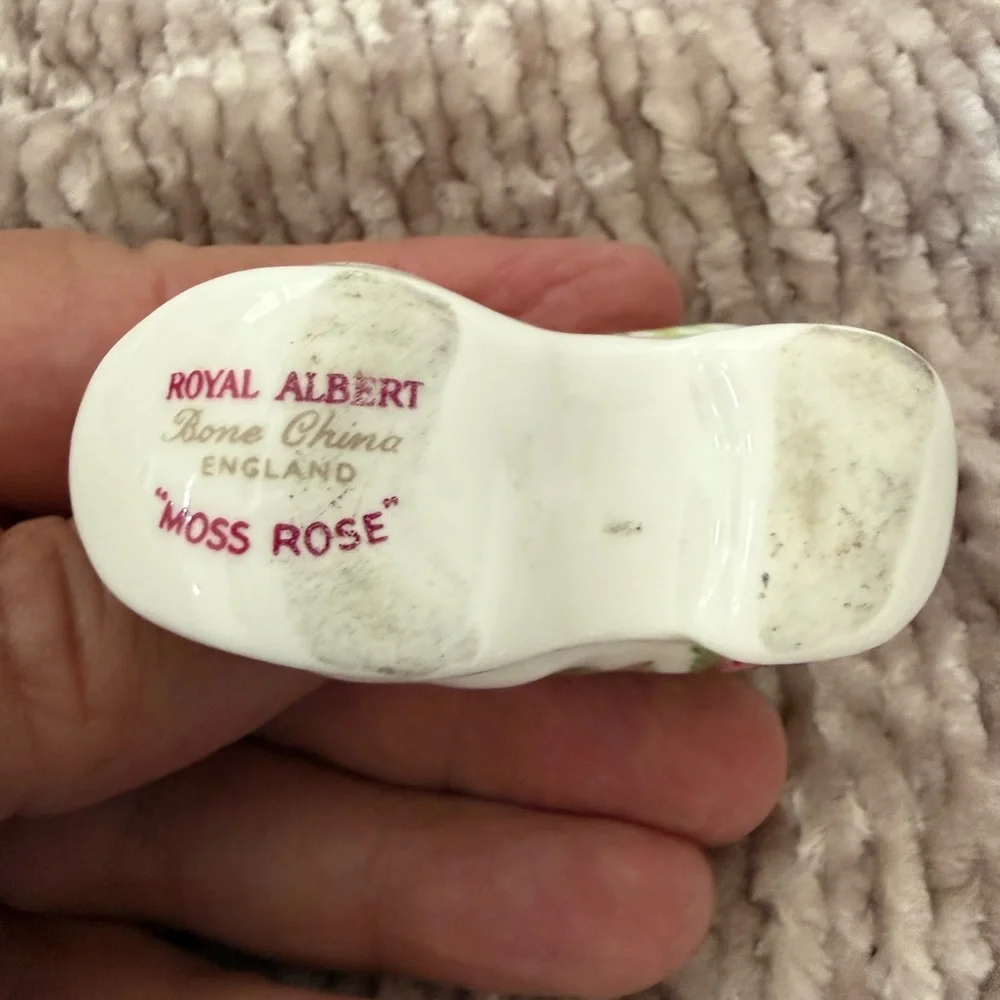 "Moss Rose” Royal Albert Bone China shoe/boot, made in England - Picture 4 of 5